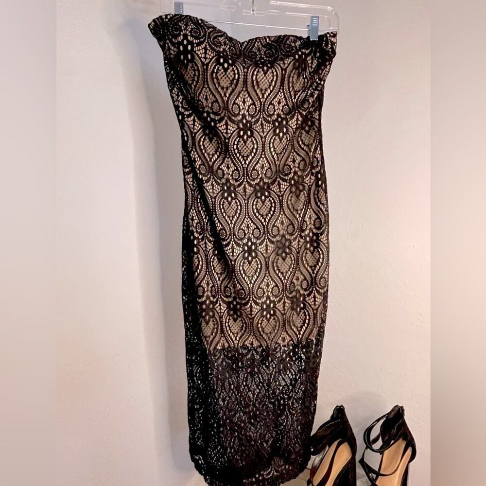 Heart shaped chest line lace dress with slip